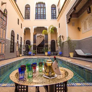 زيارة الفندق